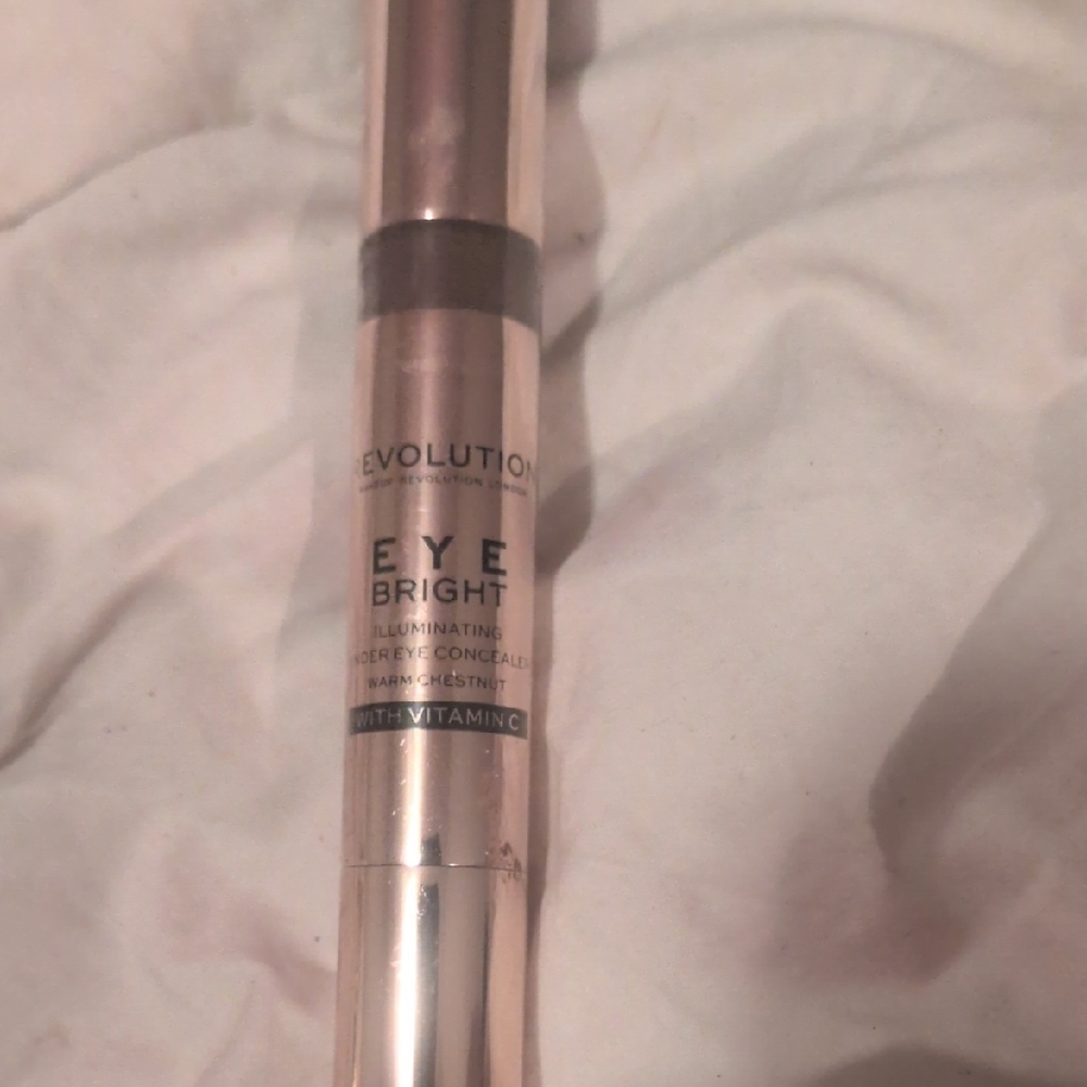 Revolution Eye Bright Illuminating Concealer - Warm Beige